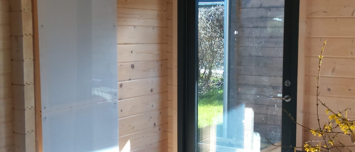 skydedør kolonihavehus byg selv